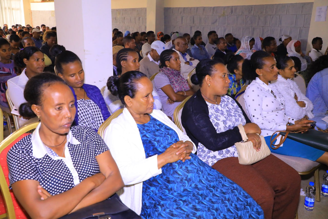 በቡግና ወረዳ ችግር ለደረሰባቸው ወገኖች የሰበዓዊ ድጋፍ እየገባ ነው፡፡