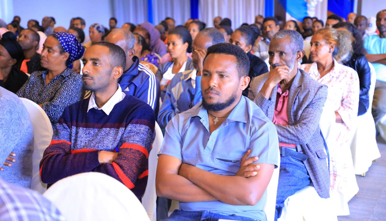 በቡግና ወረዳ ችግር ለደረሰባቸው ወገኖች የሰበዓዊ ድጋፍ እየገባ ነው፡፡